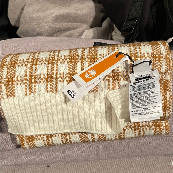 Timberland Other - Timberland Cream and Tan Knit Scarf